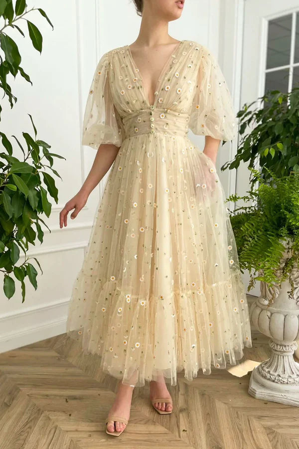 Wholesale Champagne V-Neck Lace Short Prom Dress Cute Puff Sleeves Party Dress with Pockets